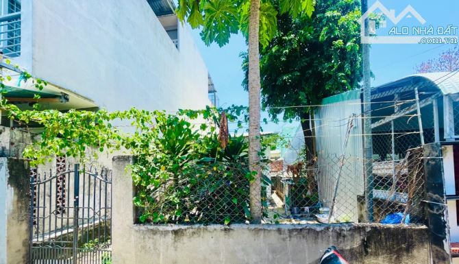 Bán đất tặng nhà c4- kiệt ô tô Hoàng Sỉ Dương- 100m2- nở hậu- 3.x tỷ - 2