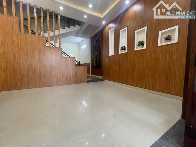 🏡 BÁN NHÀ 2 TẦNG – ĐƯỜNG NGUYỄN QUÝ ĐỨC – NGANG 5.5M – GẦN CHỢ CẨM LỆ - 2