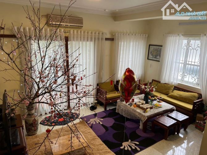 🏰 Biệt Thự 316m² Đằng Hải Hải An – 3 Tầng – Sân Vườn Rộng – Nội Thất Xịn 💰 Giá: 17.8 tỷ - 2