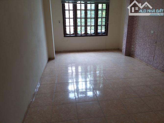 Cho thuê nhà Trần Vỹ, 120m2, 4 tầng, 20 triệu làm chuyển phát nhanh, văn phòng. - 2