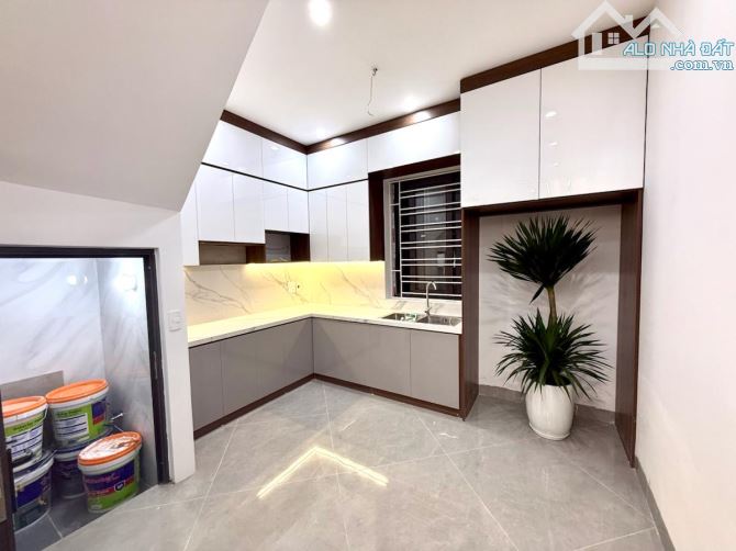 KIM NGƯU-5 TẦNG FULL NỘI THẤT-MẶT NGÕ KINH DOANH-OTO ĐỖ CỬA-48M2-MT 5M-9.6 TỶ - 2