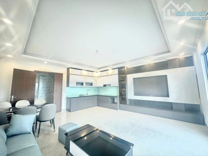 Bán nhà đẹp Ngoại Giao Đoàn 55m, mt 8m,12 tỷ, ô tô tránh, lô góc thoáng, KD - 2