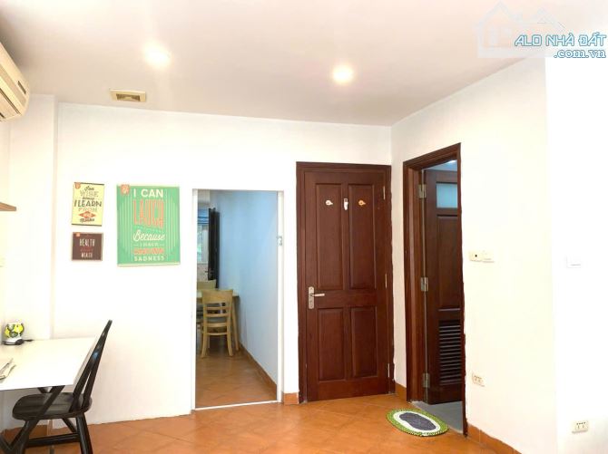 Căn hộ trung tâm Q. Hai Bà Trưng, DT 75m2, gồm 1 PN, khách + bếp riêng biệt, giá 11 triệu - 2