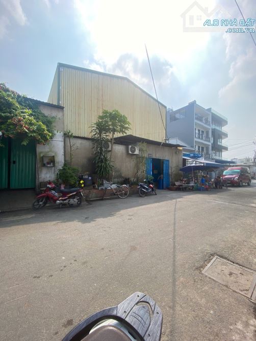 Bán kho xưởng Bình Tân-Hương Lộ 2 (10m*21,7m - 11tỷ6 TL) hẻm 10m thông ra Chiến Lược - 2