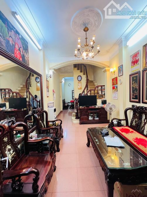 NHÀ ĐẸP PHÂN LÔ QUAN HOA 45M*4T*MT 3.2M - 12 TỶ, GẦN PHỐ, Ô TÔ ĐỖ CỬA, 2 THOÁNG, KD ĐỈNH - 2