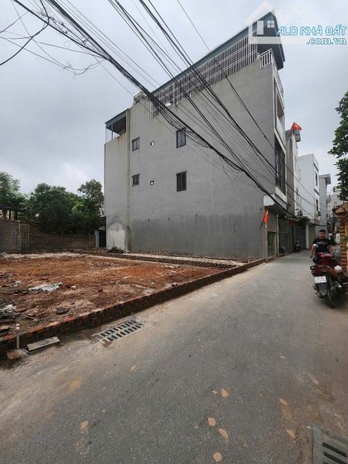 RA HÀNG MẢNH ĐẤT ĐẸP ĐỨC THƯỢNG - OTO TRÁNH KINH DOANH - THÔNG TỨ TUNG - GIÁ ĐẦU TƯ - 2