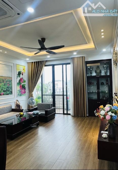 Nhà VIP khu đất dịch vụ - 2 oto ngủ trong nhà  - 6 Tầng thang máy - Nội thất nhập - 2