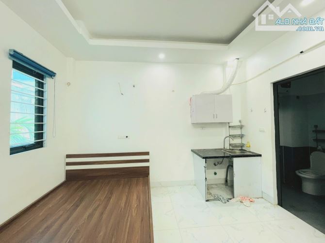 Đức Diễn bán nhà 6 tầng thang máy 9 phòng 47m2 9,8 tỷ - 2