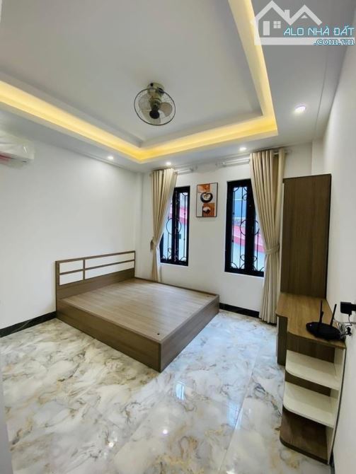 Cho thuê nhà ở Mỹ Đình 50m2, 4 tầng, full đồ, oto đỗ cửa. - 2