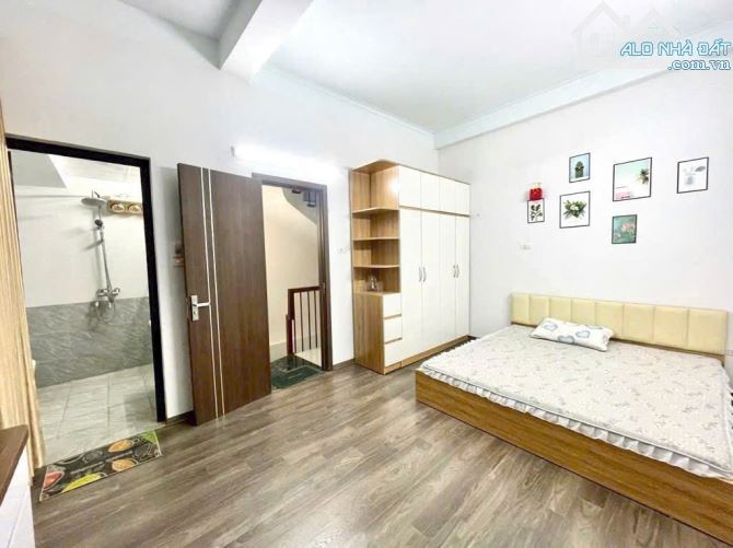 Nhà Võ Thị Sáu 36m2/ 3 tầng/ Lò Đúc/ sân để xe/ 5.6m mặt tiền_Hơn 6 tỷ có bớt. - 2
