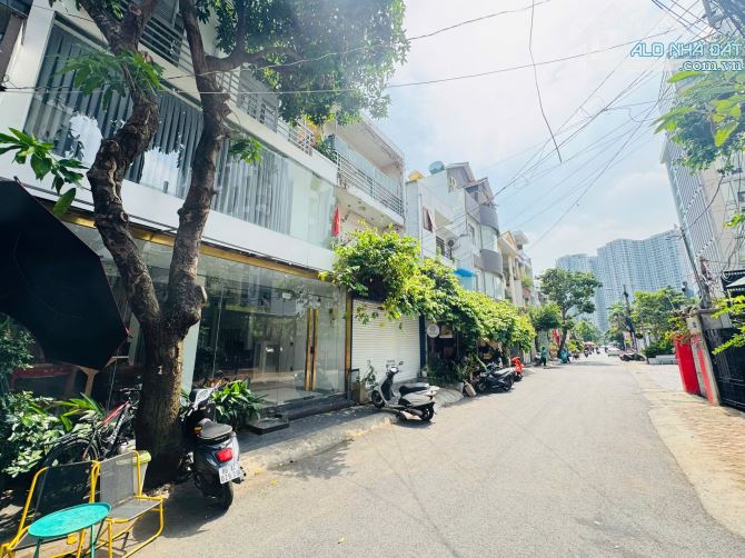 Bán Nhà Mặt Tiền 5 Nguyễn Đăng Giai , P.Thảo Điền, Q2 - 2