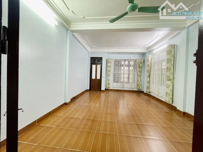 🏠 Xuân Đỉnh, 57m2 chỉ 10.2 tỷ , dân xây , ngõ thông , ô tô đỗ , dân trí cao, an sinh đỉnh - 2