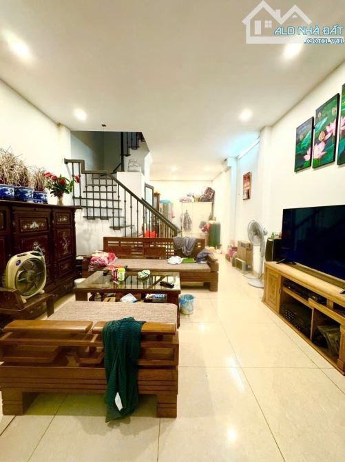 BÁN NHÀ ĐƯỜNG NƯỚC PHẦN LAN - 35M², 2 TẦNG, 3.5M MẶT TIỀN - 2,5 TỶ - NHÀ DÂN XÂY - GẦN PHỐ - 2