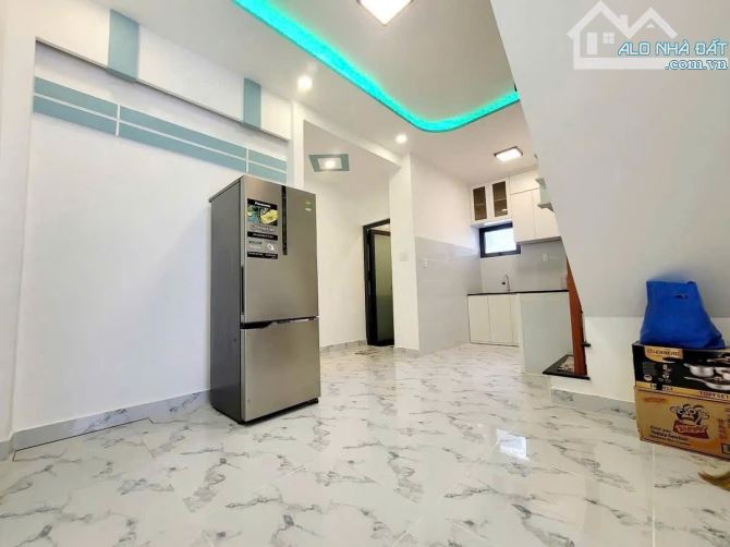 BÁN NHÀ LÊ QUANG ĐỊNH,2 TẦNG, 50M2, GIÁ 5,1 TỶ - 1