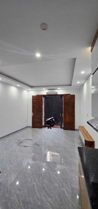 BÁN NHÀ PHỐ AN DƯƠNG VƯƠNG - 30M², 5 TẦNG, 4M MẶT TIỀN - 7 TỶ - NHÀ MỚI TINH - SÁT PHỐ - 2