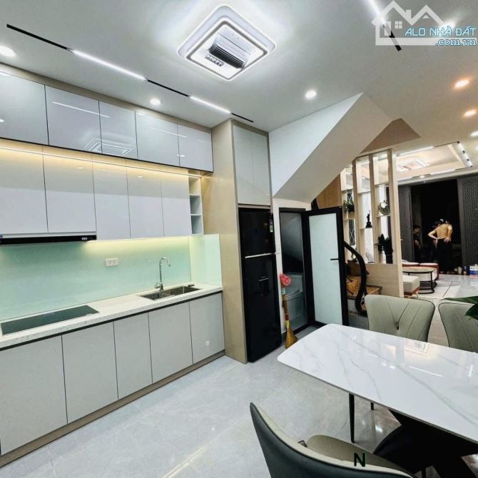 Bán nhà 35m - 5 tầng phố Phương Canh,  gần ô tô, giá 6.35 tỷ - 2