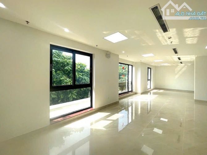 BÁN GẤP TÒA NHÀ VĂN PHÒNG VIP HAI BÀ TRƯNG - 398 M2- MT -12 M -8 T - 2 T MÁY - 2 T HẦM - 2