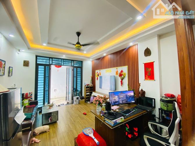 BÁN NHÀ 5 TẦNG YÊN NGHĨA – 5,4 TỶ – Ô TÔ ĐỖ CỬA – VỊ TRÍ ĐẸP - 2