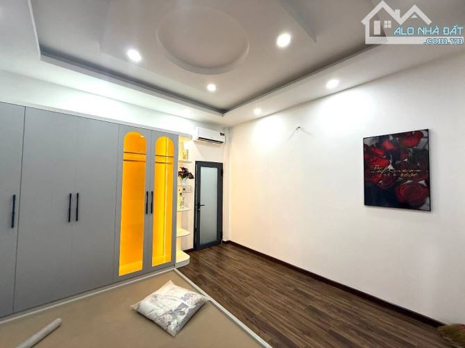 Nhà 51m2 đường Quang Trung Phường 10 Gò Vấp chỉ 4,2 tỷ SHR hẻm rộng rãi gần sân bay - 2