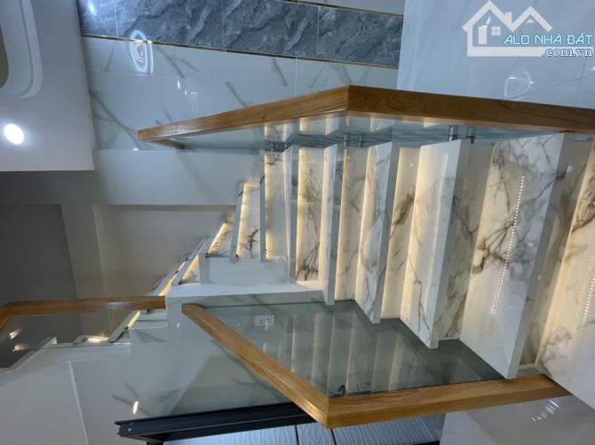 BÁN NHÀ ĐƯỜNG NI SƯ HUỲNH LIÊN TÂN BÌNH- HXH  MỚI ĐẸP 3 TẦNG 4,45 TỶ - 2