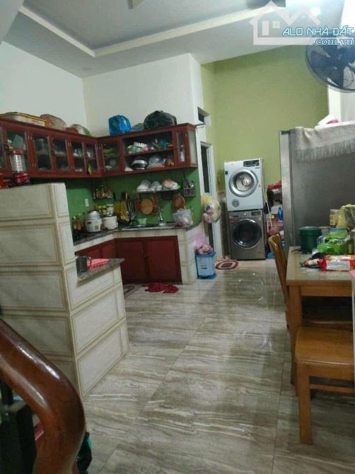 BÁN NHÀ 3 TẦNG ĐÚC  - TRUNG CHÁNH HÓC MÔN - 5.46 TỶ - ĐƯỜNG 6M THÔNG. - 2