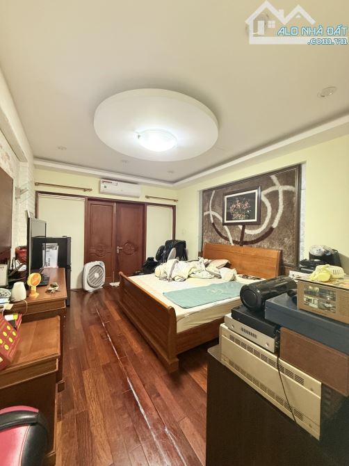 Quận 11- khu Vip CX Lữ Gia- 4 tầng ô tô thông-khu an ninh dân trí giá chỉ 2X..T - 2
