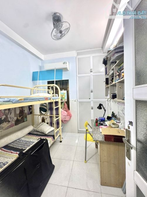 HẺM XE TẢI THÔNG - HOÀNG HOA THÁM - 41M2 - 4 TẦNG - 7,x - 2