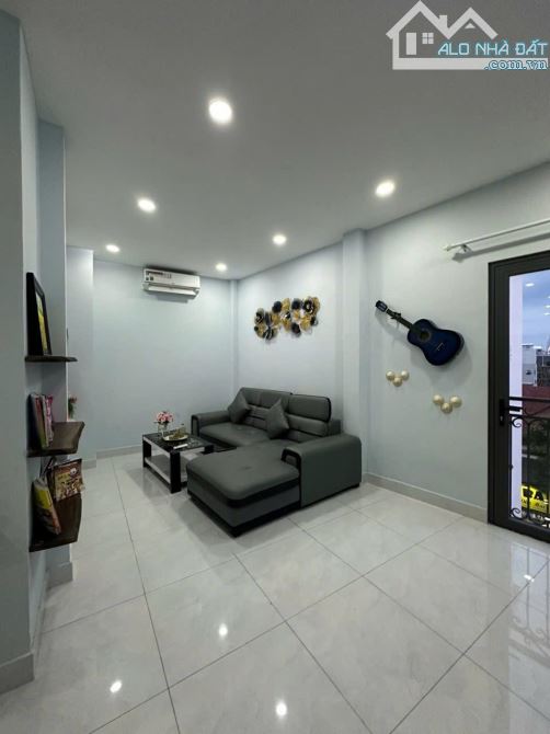 Nhà Mặt Tiền Trước Đỗ Thị Lời, Mặt Sau Hẻm CMT 8 5M Q.3 DT 70M2 5 Tầng Thang Máy - 2