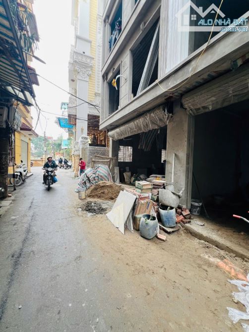 Lô Góc 3 Mặt Thoáng Phố Hoàng Quốc Việt 178m2 Mặt Tiền 28m Khu Phân Lô Oto 7 Chỗ Giá Nét - 2