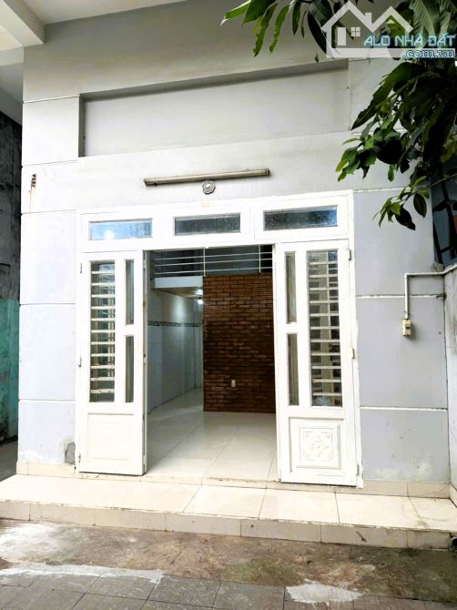 cho thuê nhà nguyên căn 4 phòng ngủ, hẻm xe tải, Hoàng Diệu 2 Linh Trung - 2