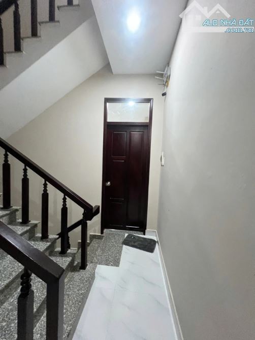 Nhà 3 tầng đẹp mặt tiền Nguyễn Thiện Kế, gần biển Mỹ Khê - 2