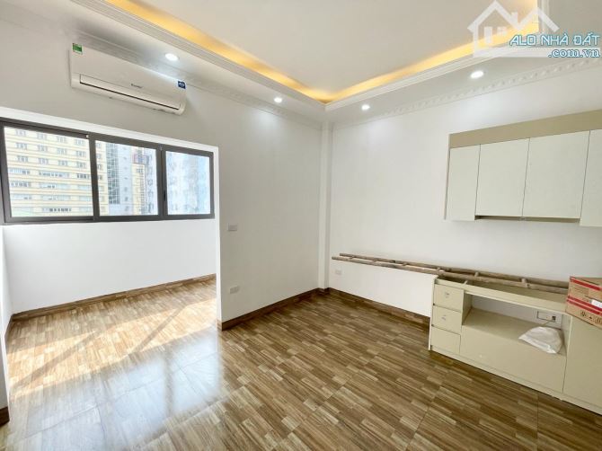 Cực hiếm ! Nhà phố Pháo Đài Láng, Đống Đa, DT 35m2*6 tầng, thang máy, giá hơn 8 tỷ. - 2