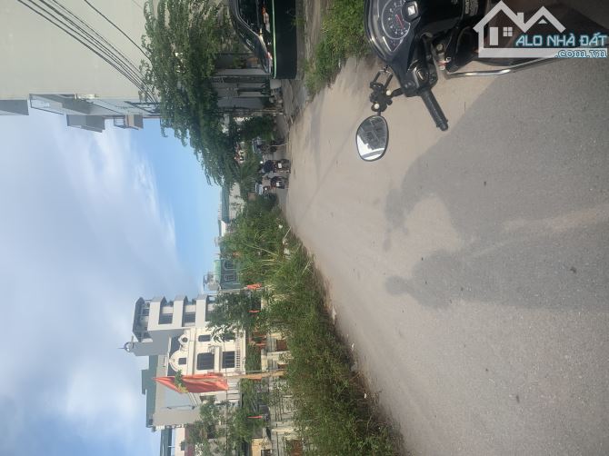 SIÊU ĐẸP - ĐẤT DV LAI XÁ -  Ô TÔ TRÁNH - VIEW HỒ - 13,3 TỶ. - 2