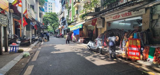 Bán nhà mặt phố siêu Kinh doanh vỉa hè Phùng Khắc Khoan HBT 68m MT 6.2m hơn 45 tỷ - 2