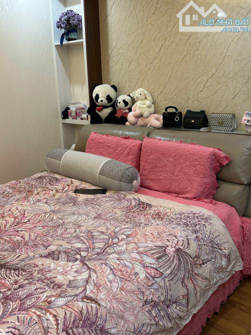 Cho thuê căn hộ  Home city 177 trung kính 3 phòng ngủ full  giá 18 tr có slot ô tô - 26