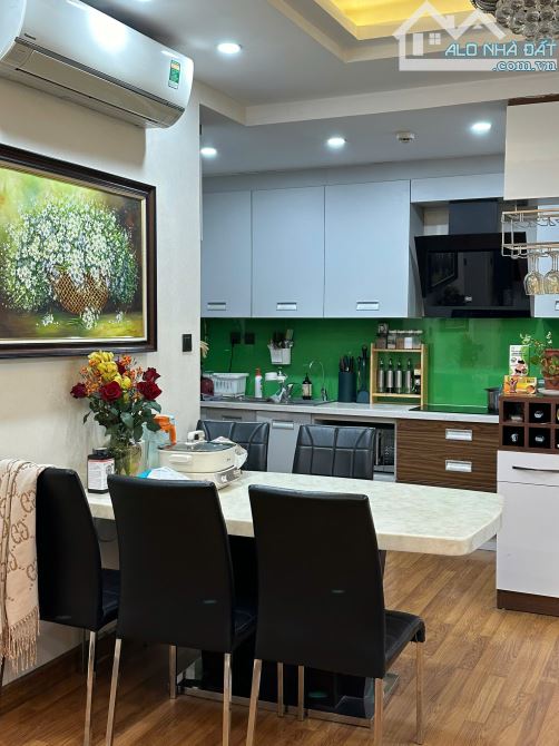 Cho thuê căn hộ  Home city 177 trung kính 3 phòng ngủ full  giá 18 tr có slot ô tô - 29