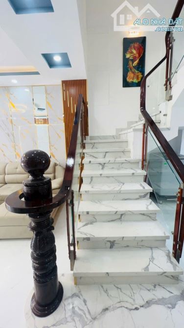 Bán nhà phố mới 3 tầng – Đường xe hơi 6m – TT Nhà Bè – Liền kề Q7 – Full nội thất cao cấp - 3
