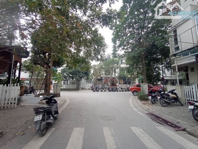 💥 55M VUÔNG ĐÉT XUÂN PHƯƠNG NGAY KĐT CAO CẤP FORESA - NGÕ THÔNG - 155 TR/M - 3