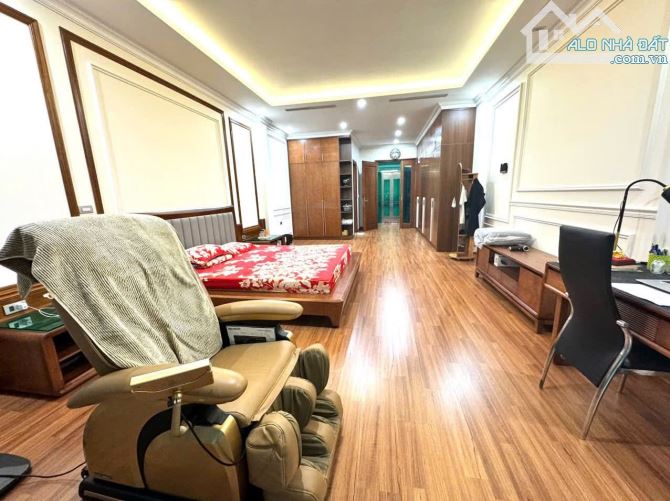 Khu vip Láng Hạ, bàn cờ oto tránh đỗ, thang máy, nhà tự xây, Văn phòng CTY, 65m2.Giá 28 tỷ - 3