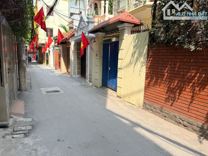 Bán nhà- Nguyễn Ngọc Nại-Phân lô ô tô thông- Diện tích 77m2- Giá 20 tỷ - 3