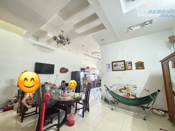 HOT NGAY TĂNG NHƠN PHÚ A QUẬN 9 - HXT- 4 TẦNG - DT156m2 - GIÁ  HƠN 14 TỶ . - 3