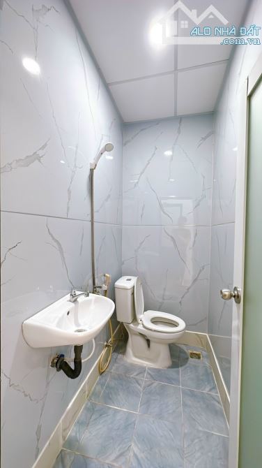 BÁN NHÀ HÀNG HIẾM 5 TẤM Q4 GÓC 2 MẶT TIỀN ĐƯỜNG XE HƠI ĐỖ CỬA GIÁ 7TỈ5 GIÁP Q1 KHU ĐỒNG BỘ - 3