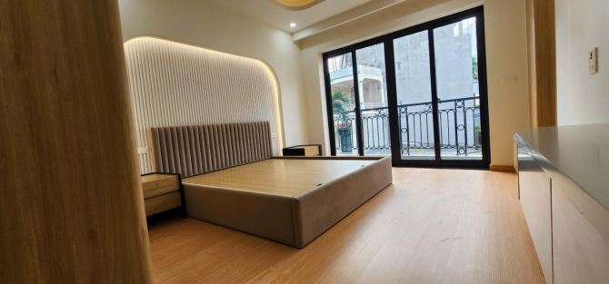 Siêu NÉT ngay mặt phố Hồng Tiến - 71m x 5 tầng - 22.5 tỷ - 3