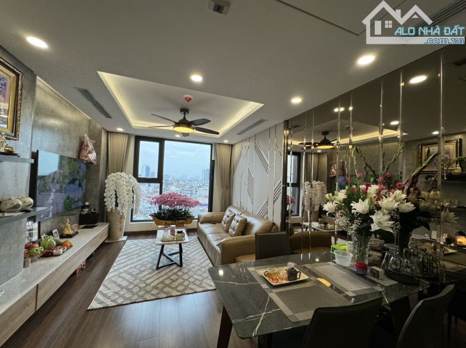 Bán căn hộ 93 Láng Hạ,2Pn, tầng cao view đẹp giá rẻ, có Slot oto, full nội thất cao cấp. - 3