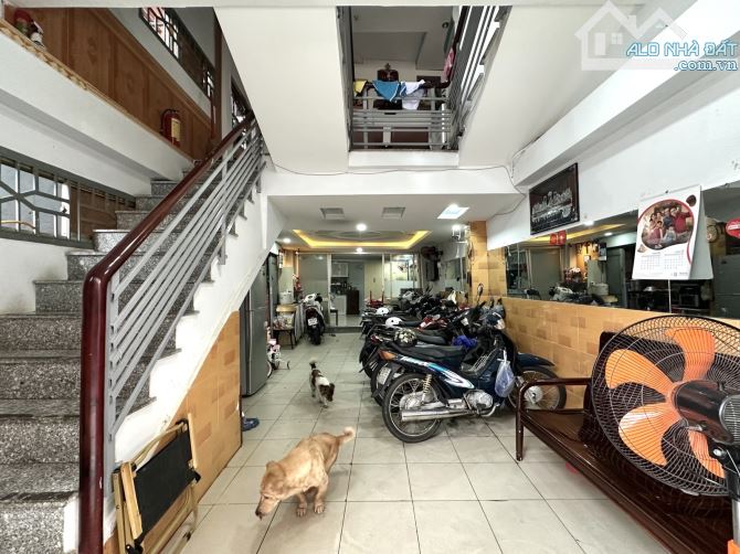 Bán nhà Q3 - 5 tầng - xe hơi 7 chỗ - 65m2 - kinh doanh - 3