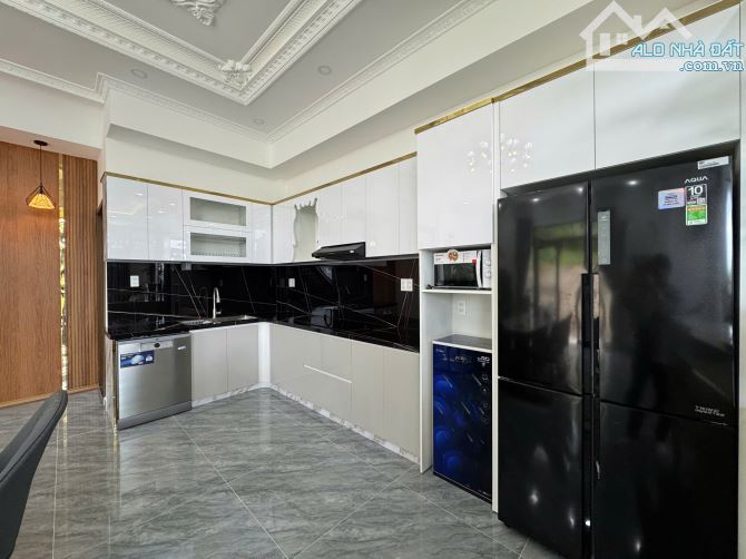 VILLA SÂN VƯỜN MỚI XÂY _ KHU VILLA SANG TRỌNG _ GẦN HỒ XUÂN HƯƠNG - 3