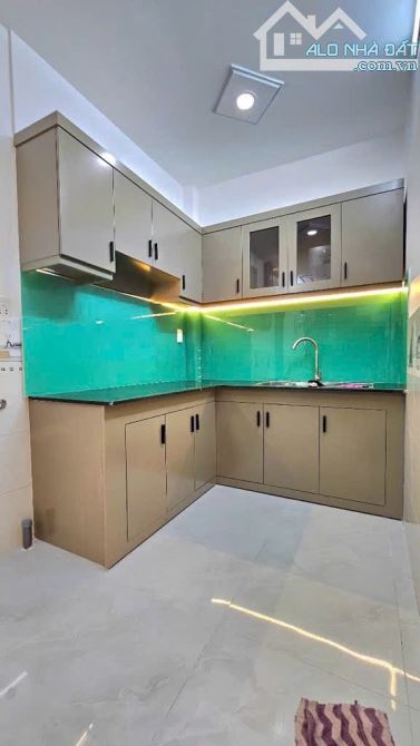 Bán nhà đẹp, giá rẻ Tân Phú - 1/ Huỳnh Thiện Lộc - Chỉ hơn 4 tỷ - 224 - 3