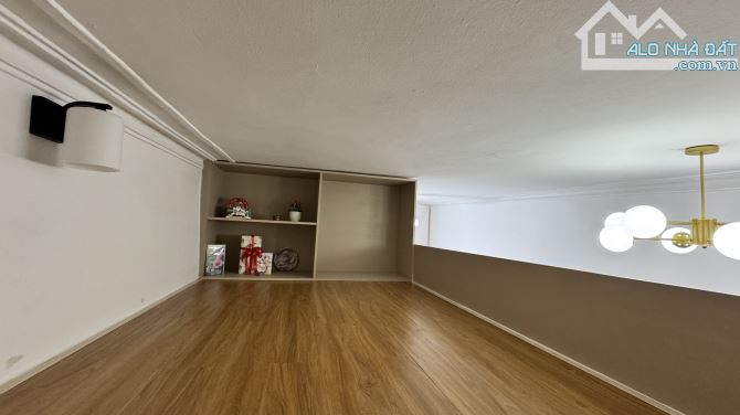 SIÊU ĐẸP Ở LUÔN ( Ảnh Thật 100%)- Căn Hộ Tập Thể Phố Lý Thường Kiệt - Căn Góc 80M2 - Full - 3