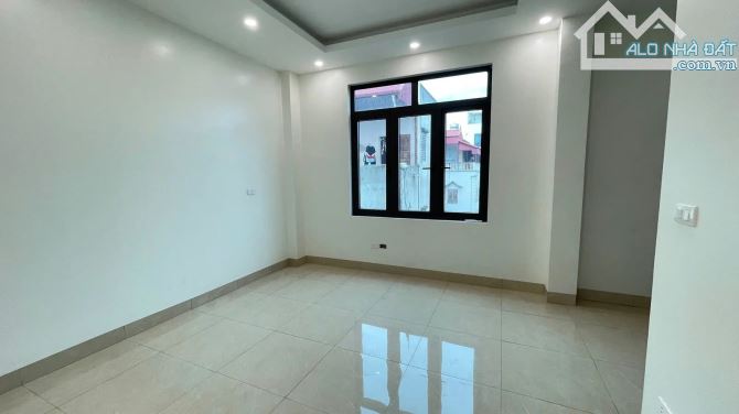 NHÀ MỚI FULL NỘI THẤT Phố Hoa Lâm 31m2 X 5 Tầng mặt tiền 6.9m, 6.5 tỷ Long Biên. - 3