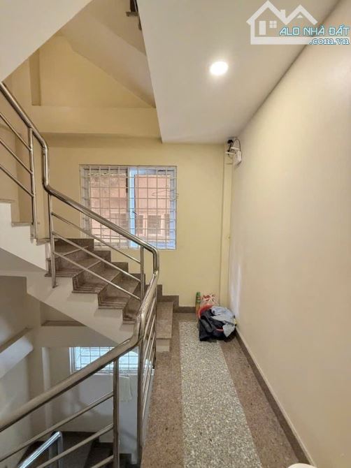 💥NGAY CV LÊ THỊ RIÊNG - TRUNG TÂM QUẬN 3 - CMT8 - HẺM XE HƠI - GIÁ: 6,5 TỶ - 5 TẦNG ĐÚC - 3